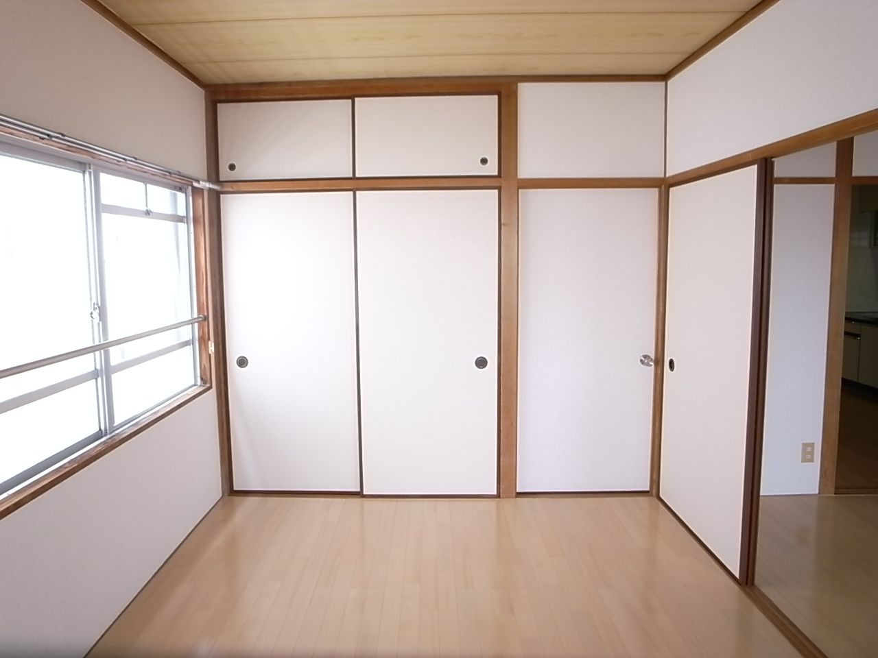 ライフガーデン【10,000円キャッシュバック対象物件】の洋室|おしゃれな外観です