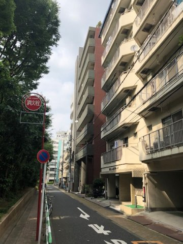 サンサーラ御苑の外観