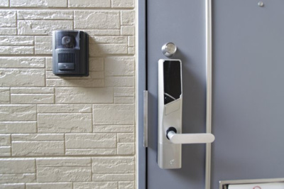 【玄関】 | パセオアゼリオＢ | カードキーです