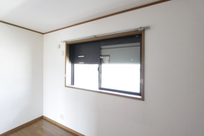 【設備】 | パセオアゼリオＢ | シャッター雨戸です