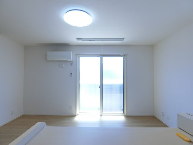 ヴィラオーヴェストの居間・リビング