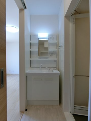 ヴィラオーヴェストの洗面所