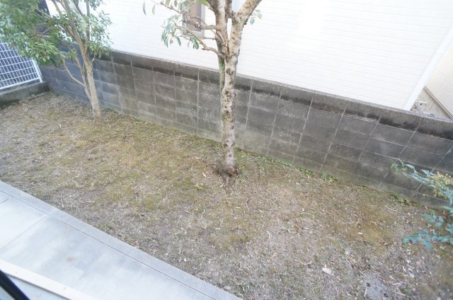 セジュール新並の庭