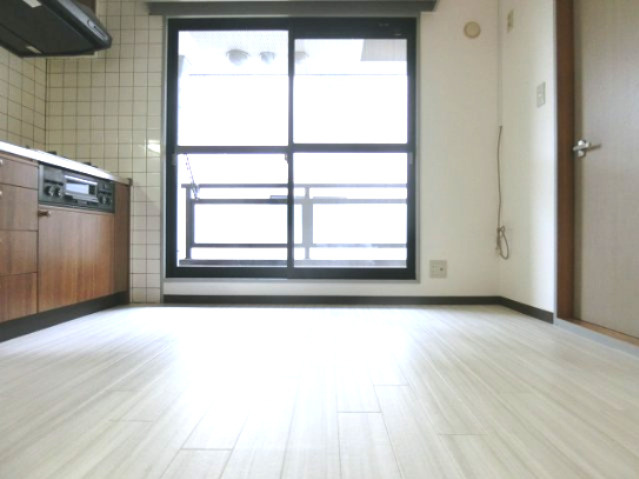 フラワーマンションの居間・リビング