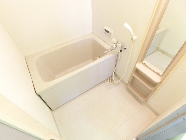 フラワーマンションの浴室