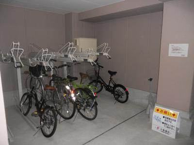サンシャイン中川の駐車場|駐輪場