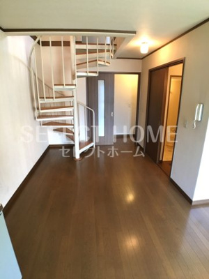  | ｂｌｏｏｍ　ｃｏｕｒｔ