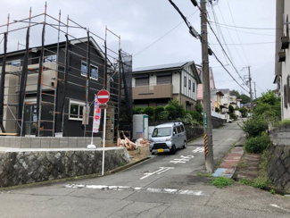 【前面道路含む現地写真】