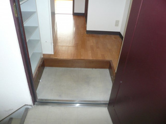 【玄関】 | 賢泰ビル