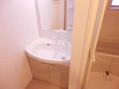 ルーエ五条堀川（旧：フォレスト五条堀川）の洗面所
