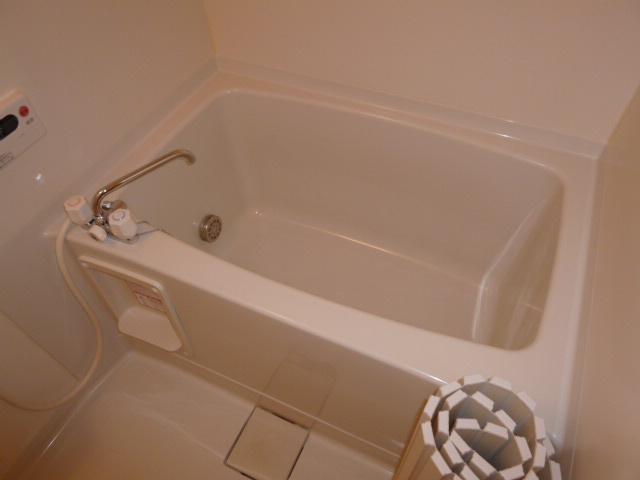 児島テラスＡの浴室