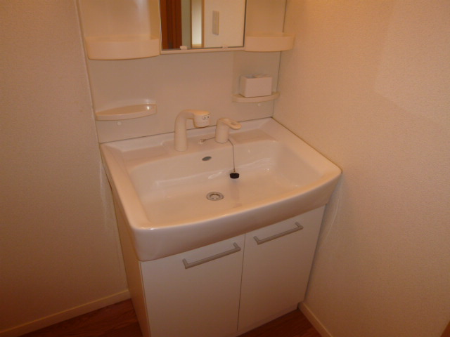 児島テラスＡの独立洗面台|洗髪洗面台