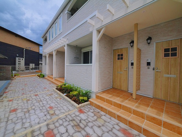 ベルオーブⅩのエントランス|ゆとりのあるエントランスです