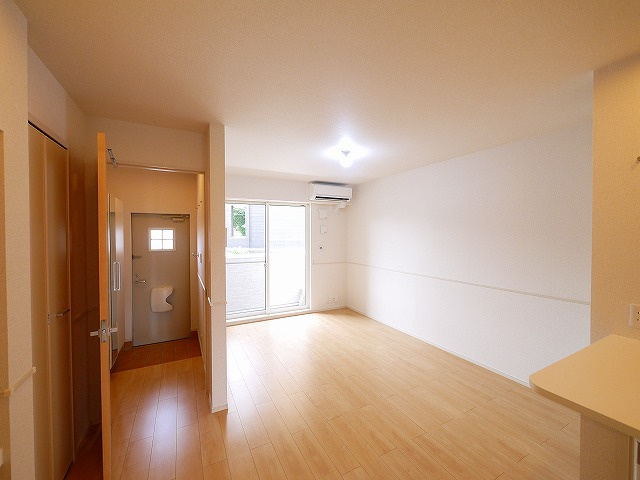 ベルオーブⅩの居間・リビング|ゆったり過ごせる居間です