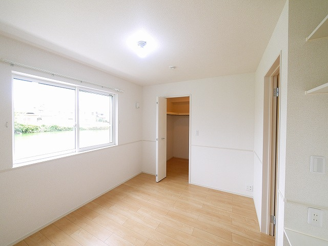 ベルオーブⅩの洋室|明るい洋室です