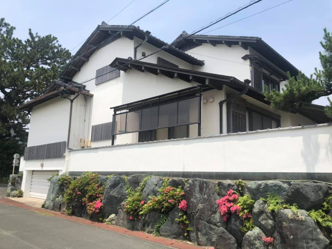 【前面道路含む現地写真】 | 湖西市新居町新居　中古住宅 | 前面道路含む現地写真です