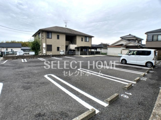 【駐車場】 | 駐車場があるので、車を買う予定の方も安心です