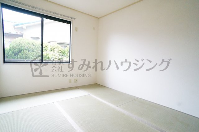 セントポーリア鴻池の和室