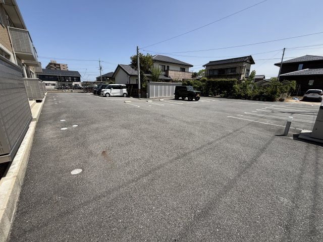 ヴィラオーヴェストの駐車場