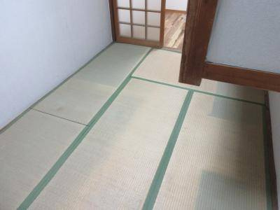京都市中京区今新在家東町の一戸建ての子供部屋|和室6畳