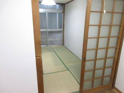 京都市中京区今新在家東町の一戸建ての内装