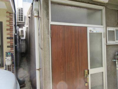 京都市中京区今新在家東町の一戸建てのエントランス