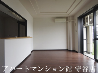 【居間・リビング】 | Ever Laurel