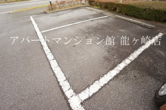【駐車場】