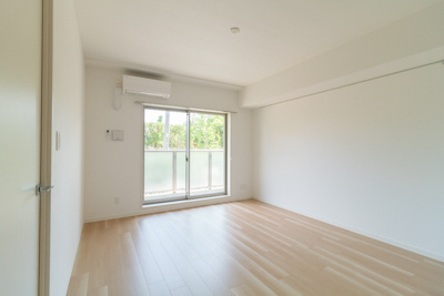 コートブリーズ船橋中山の居間・リビング