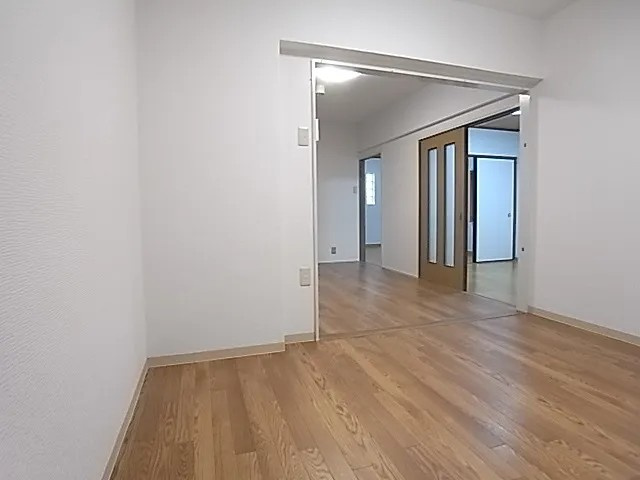 コムーネ本山の居間・リビング