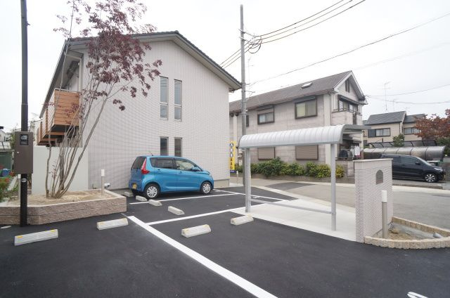 リバーハイツⅡの駐車場