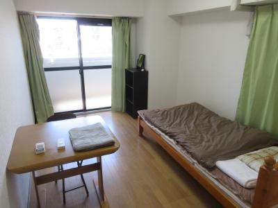 洛西メゾンの居間・リビング|洋室