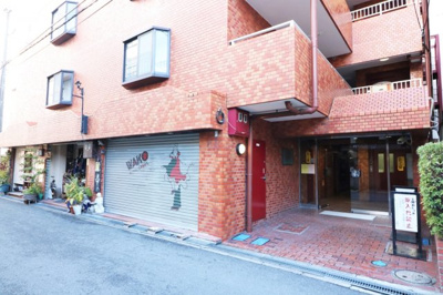 【エントランス】 | ライオンズマンション岡町 | 【現地写真】
キレイに管理されたエントランスです♪