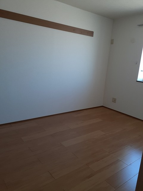 エントピア名和北Aの洋室