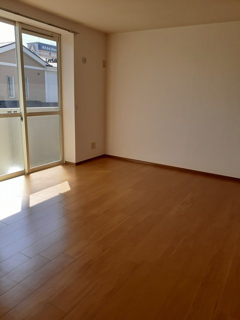 エントピア名和北Aの居間・リビング