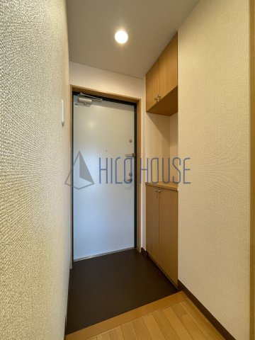 サンライトヒルズの玄関