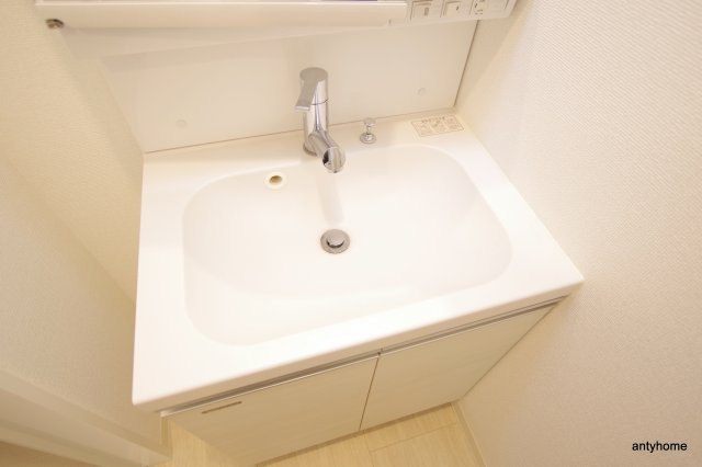 アドバンス新大阪ウエストゲート　仲介手数料無料の洗面所