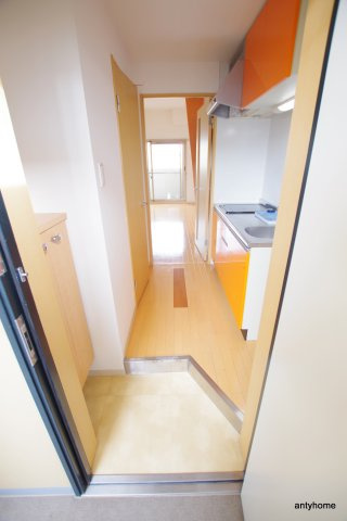 セレニテ天六西　仲介手数料無料の玄関