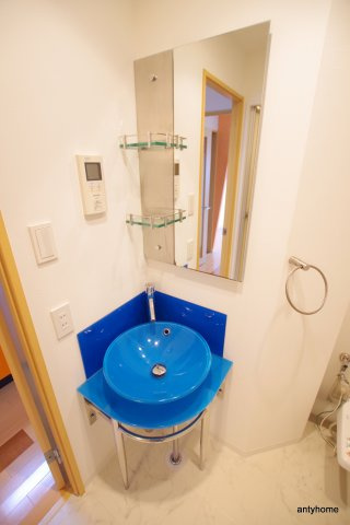 セレニテ天六西　仲介手数料無料の洗面所