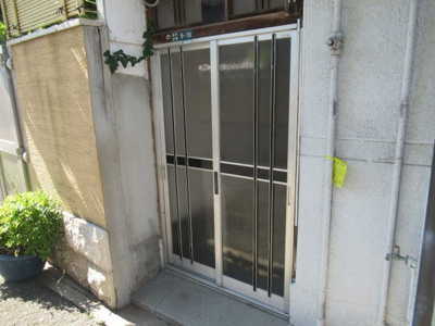 【エントランス】 | 宝持住宅北棟（八戸ノ里賃貸） | 玄関です