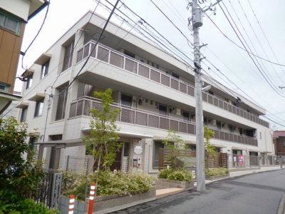 【外観】 | グランドソレーユ百合ヶ丘【SHM】 | 積水ハウス施工の賃貸住宅シャーメゾン♪小田急線「読売ランド前」駅より徒歩8分！「百合ヶ丘」駅からも徒歩9分！2駅利用可能で便利な立地の3階建てマンションです☆