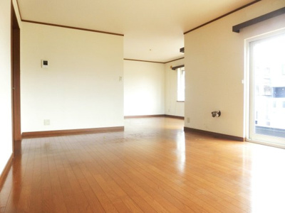 【居間・リビング】 | エルムコートN28 | 居間です