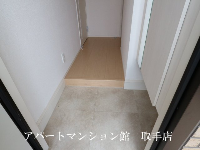 グランシャリオＢ棟の玄関