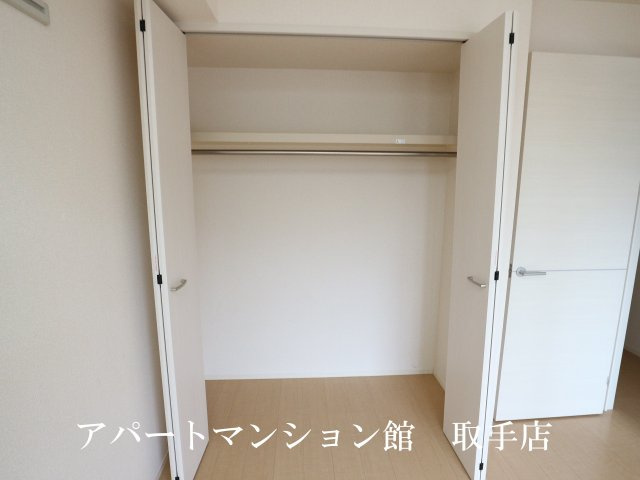 グランシャリオＢ棟の収納