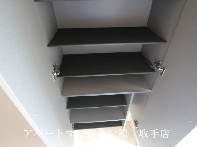 グランシャリオＢ棟の収納