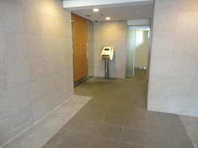 【エントランス】 | ル・シヤージュ神宮前