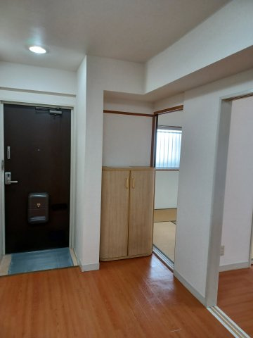 サザンクロス大森の玄関