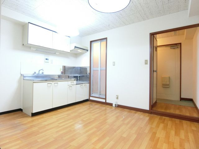 アンビエンテ茱萸木のキッチン