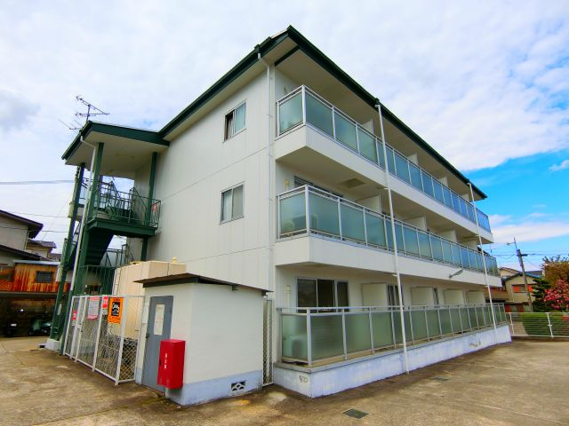 アンビエンテ茱萸木の外観