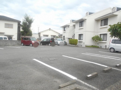 【駐車場】 | フレンドリー９１C・D・E